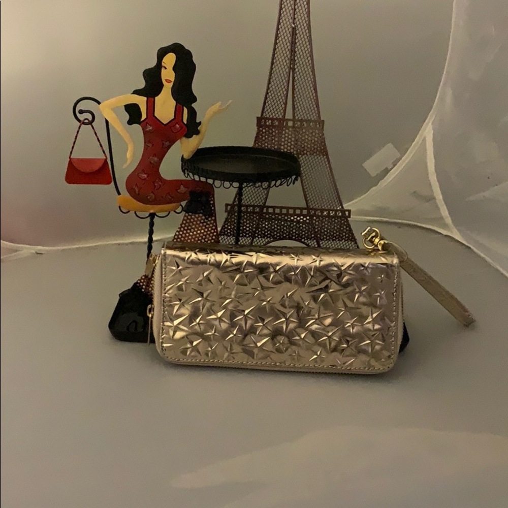 Gold color star wristlet